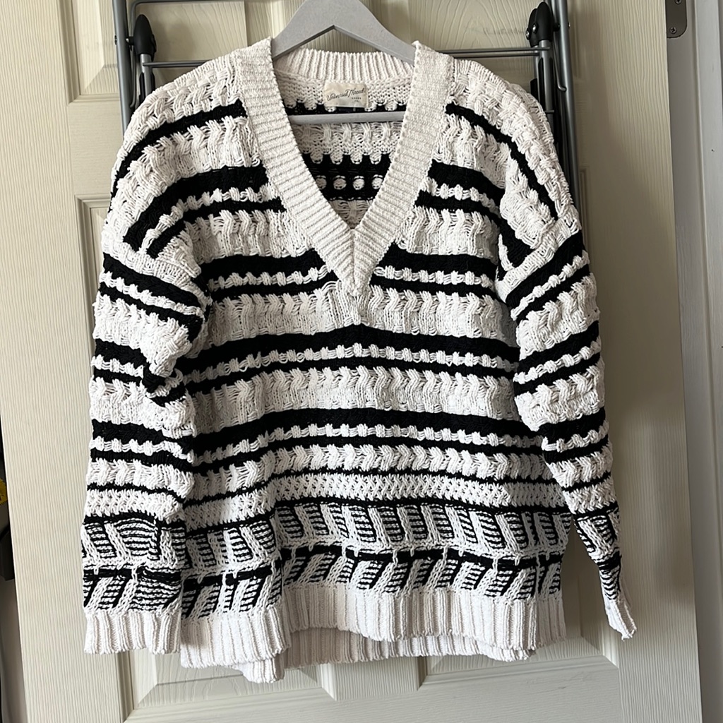 Universal Thread Open Weave Patterned Sweater